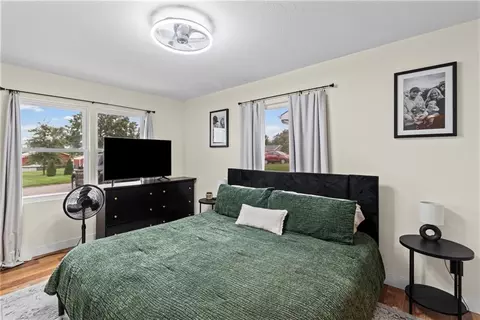 Bedroom - 613 E Ford St, Cameron, MO 64429 photo 1 of 7