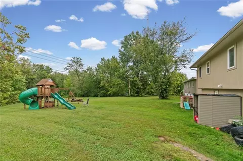 Exterior - 613 E Ford St, Cameron, MO 64429 photo 4 of 9
