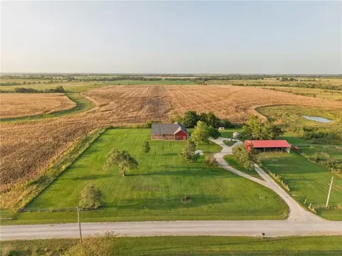 26639 SE 300th Rd, Kincaid, KS 66039