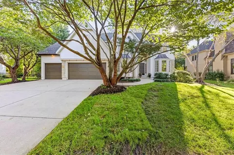 14105 Fontana St, Leawood, KS 66224