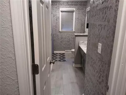 Entry Way - 17008 E 3rd Ter, Independence, MO 64056 photo 5 of 6