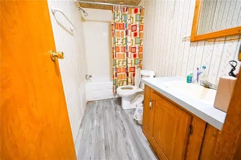 Bath - 2090 8, Hermitage, MO 65668 photo 1 of 3