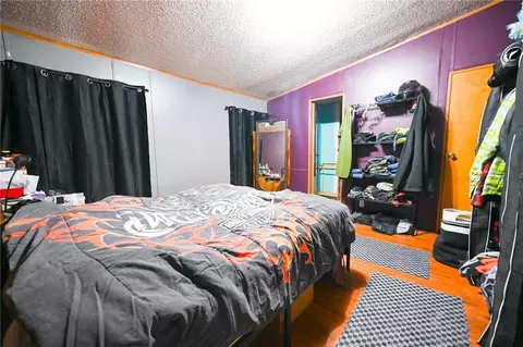 Bedroom - 2090 8, Hermitage, MO 65668 photo 2 of 2