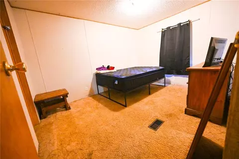 Bedroom - 2090 8, Hermitage, MO 65668 photo 1 of 2