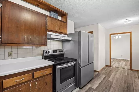 Kitchen - 1401 N Howenstien Ave, Cameron, MO 64429 photo 3 of 3