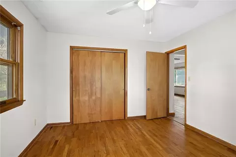 Bedroom - 1401 N Howenstien Ave, Cameron, MO 64429 photo 4 of 9