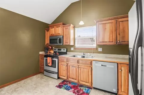 Kitchen - 19600 E 10th St, Independence, MO 64056 photo 2 of 2