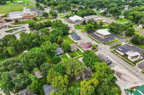 View/Area - 105 E Hale St, Spring Hill, KS 66083 photo 1 of 3