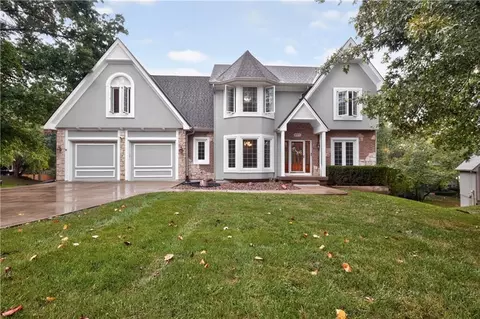 6216 NW 77th St, Kansas City, MO 64151