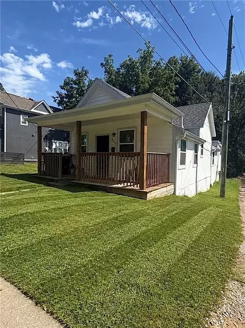 809 Gladstone Ave, Kansas City, MO 64124