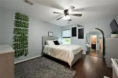 Bedroom - 712 S Adams St, Raymore, MO 64083 photo 1 of 4