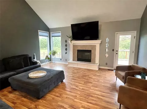 Living - 712 S Adams St, Raymore, MO 64083 photo 2 of 3
