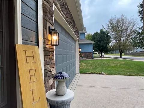Exterior - 712 S Adams St, Raymore, MO 64083 photo 3 of 24