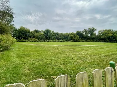 Exterior - 712 S Adams St, Raymore, MO 64083 photo 18 of 24