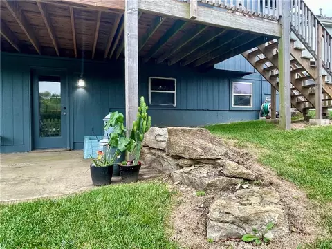 Exterior - 712 S Adams St, Raymore, MO 64083 photo 15 of 24