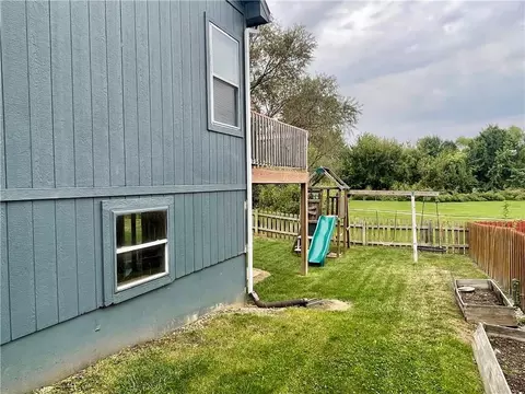 Exterior - 712 S Adams St, Raymore, MO 64083 photo 23 of 24