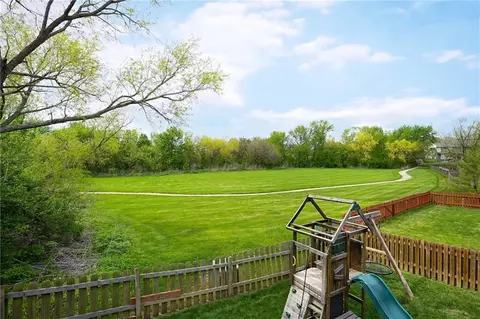 Exterior - 712 S Adams St, Raymore, MO 64083 photo 10 of 24
