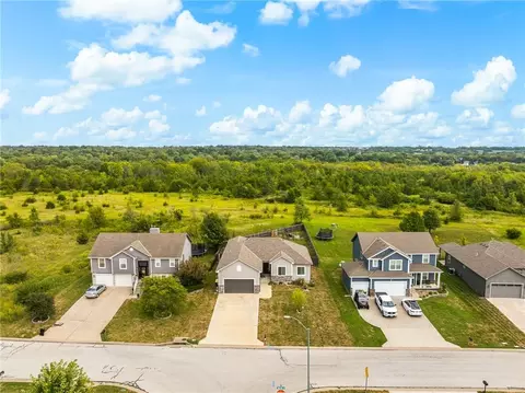 View/Area - 1201 Mesa Dr, Belton, MO 64012 photo 1 of 8