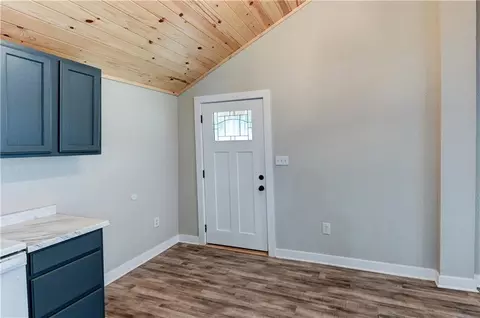 Entry Way - 326 E Main St, Odessa, MO 64076 photo 1 of 4