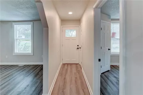 Entry Way - 326 E Main St, Odessa, MO 64076 photo 3 of 4