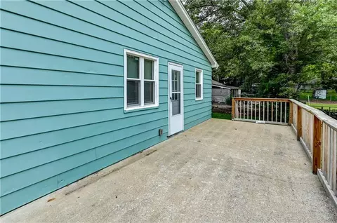 Exterior - 326 E Main St, Odessa, MO 64076 photo 22 of 23