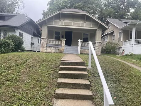 5616 Garfield Ave, Kansas City, MO 64130