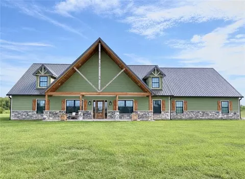 8557 NW Cr 4002, Amoret, MO 64722