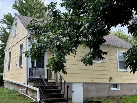 Exterior - 10821 E 19th St, Independence, MO 64052 photo 8 of 8