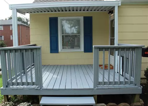 Exterior - 10821 E 19th St, Independence, MO 64052 photo 2 of 8