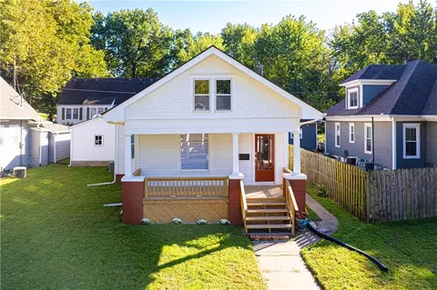 3020 Jules St, Saint Joseph, MO 64501