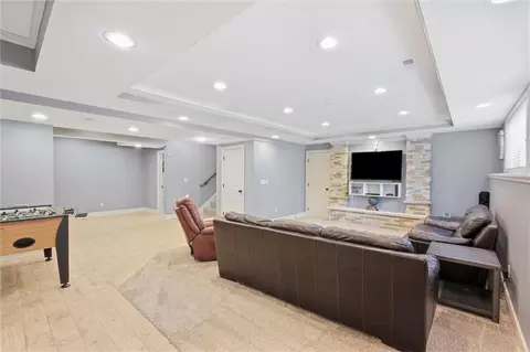 Living - 2512 NE Indian Pointe, Lees Summit, MO 64086 photo 4 of 6