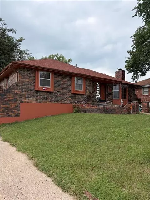 8726 Tennessee St, Kansas City, MO 64138