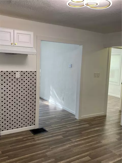 Entry Way - 1229 S Crisp St, Independence, MO 64052 photo 1 of 3