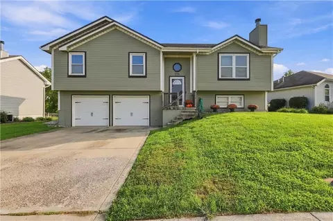 1007 Golden Ave, Excelsior Springs, MO 64024
