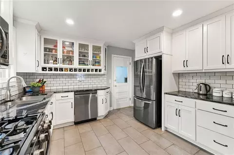4514 W 62nd Ter, Fairway, KS 66205