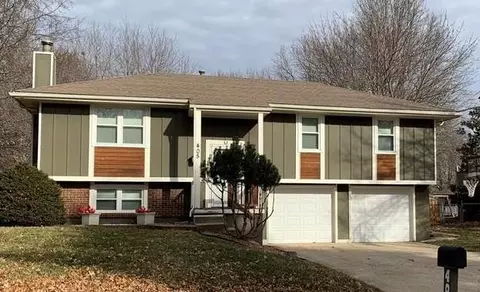 405 SW Killarney Ln, Blue Springs, MO 64014