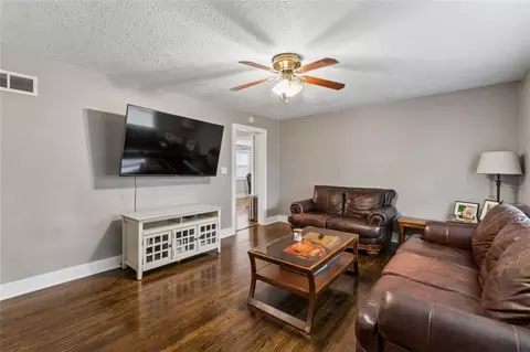 Living - 2 Eavey Cir, Harrisonville, MO 64701 photo 1 of 2