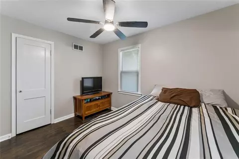 Bedroom - 2 Eavey Cir, Harrisonville, MO 64701 photo 4 of 5