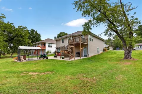 Exterior - 108 S Wright St, Frontenac, KS 66763 photo 5 of 8
