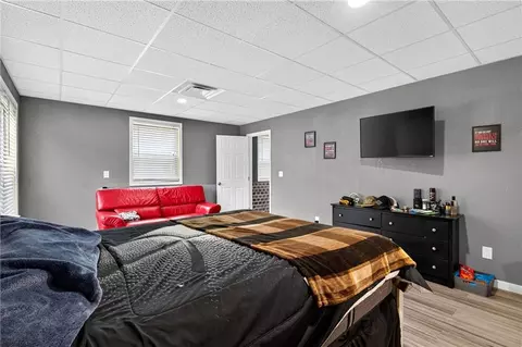 Bedroom - 108 S Wright St, Frontenac, KS 66763 photo 10 of 10