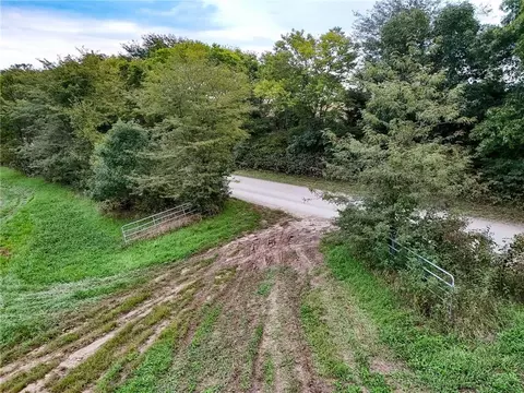 11423 SE Bigham Rd, Agency, MO 64401