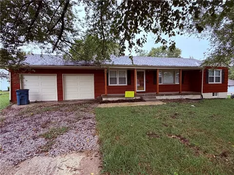 623 W Mason St, Odessa, MO 64076