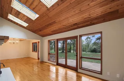 Living - 1104 Meadow Rd, Cherryvale, KS 67335 photo 2 of 2