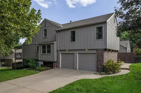 4314 W 112th Ter, Leawood, KS 66211