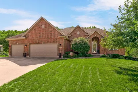 1714 SW 24th St, Blue Springs, MO 64015