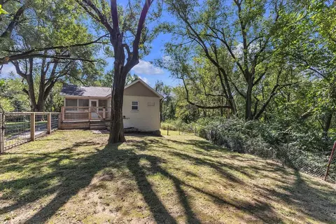 Exterior - 734 Riverview Dr, Saint Joseph, MO 64503 photo 12 of 12