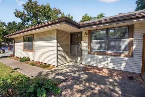 2700 NW 5th St, Blue Springs, MO 64014