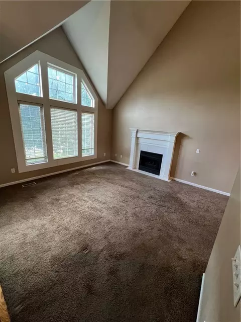 Living - 4217 N Devonshire Dr, Saint Joseph, MO 64506 photo 2 of 3