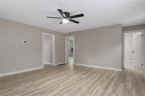Living - 1400 E Hayward Ave, Independence, MO 64050 photo 4 of 7