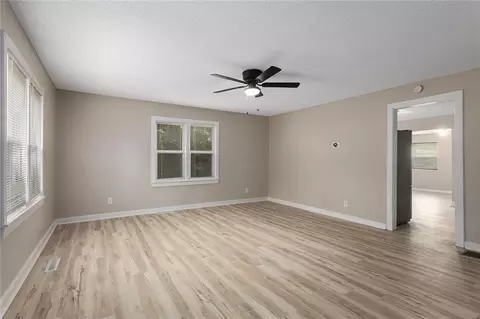 Living - 1400 E Hayward Ave, Independence, MO 64050 photo 1 of 7